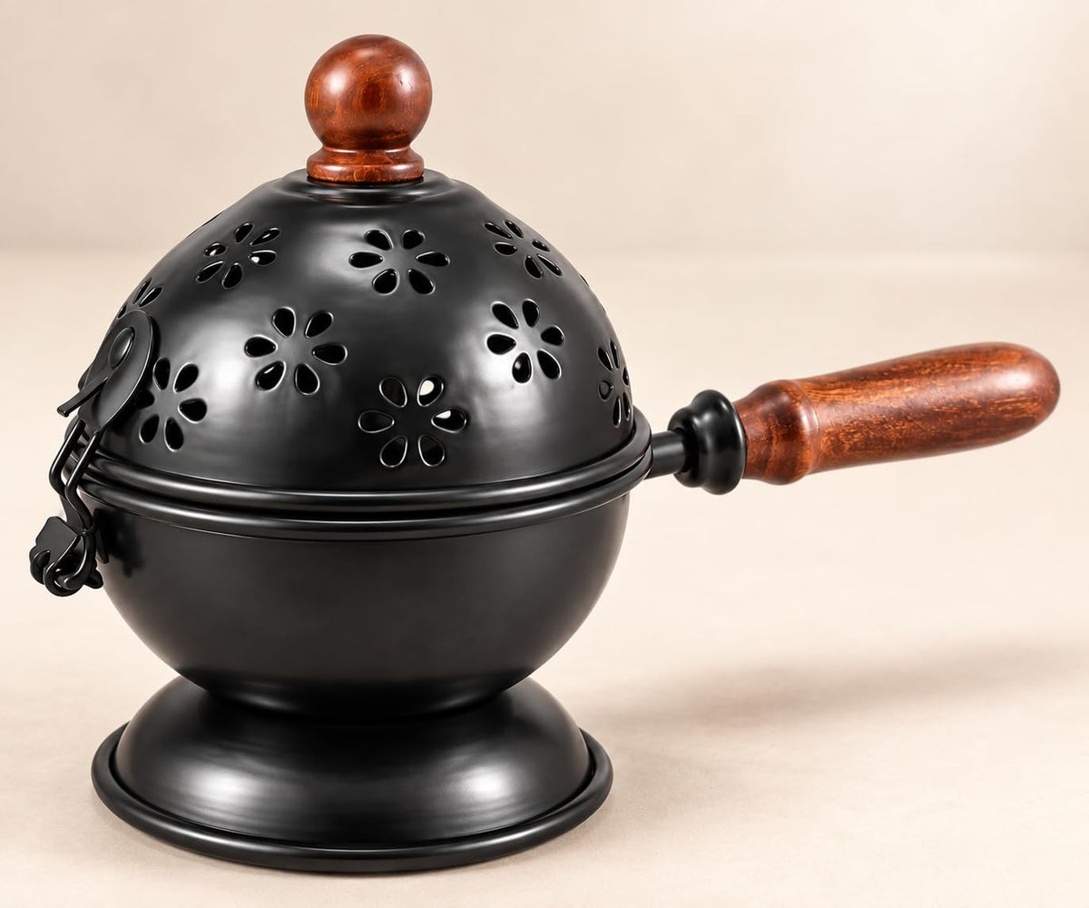 Vintage Brass Dhoop Dani / Incense Burner, detail